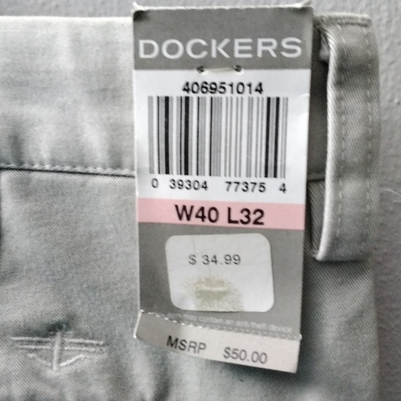 Dockers True Chinos Relaxed Fit size 40×32 - Picture 6 of 6